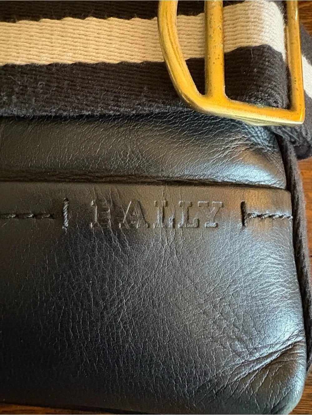 Bally Trainspotting Vintage Black Leather Crossbody Messenger Bag Grain Leather